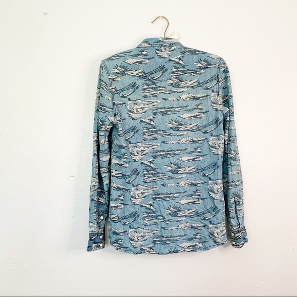 H & M DIVIDED Denim Pearl Snap Shirt - Picture 2 of 7